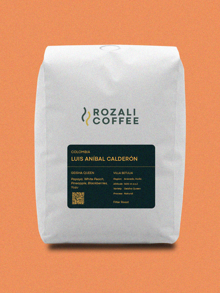 Luis Aníbal Calderón [Geisha Queen]